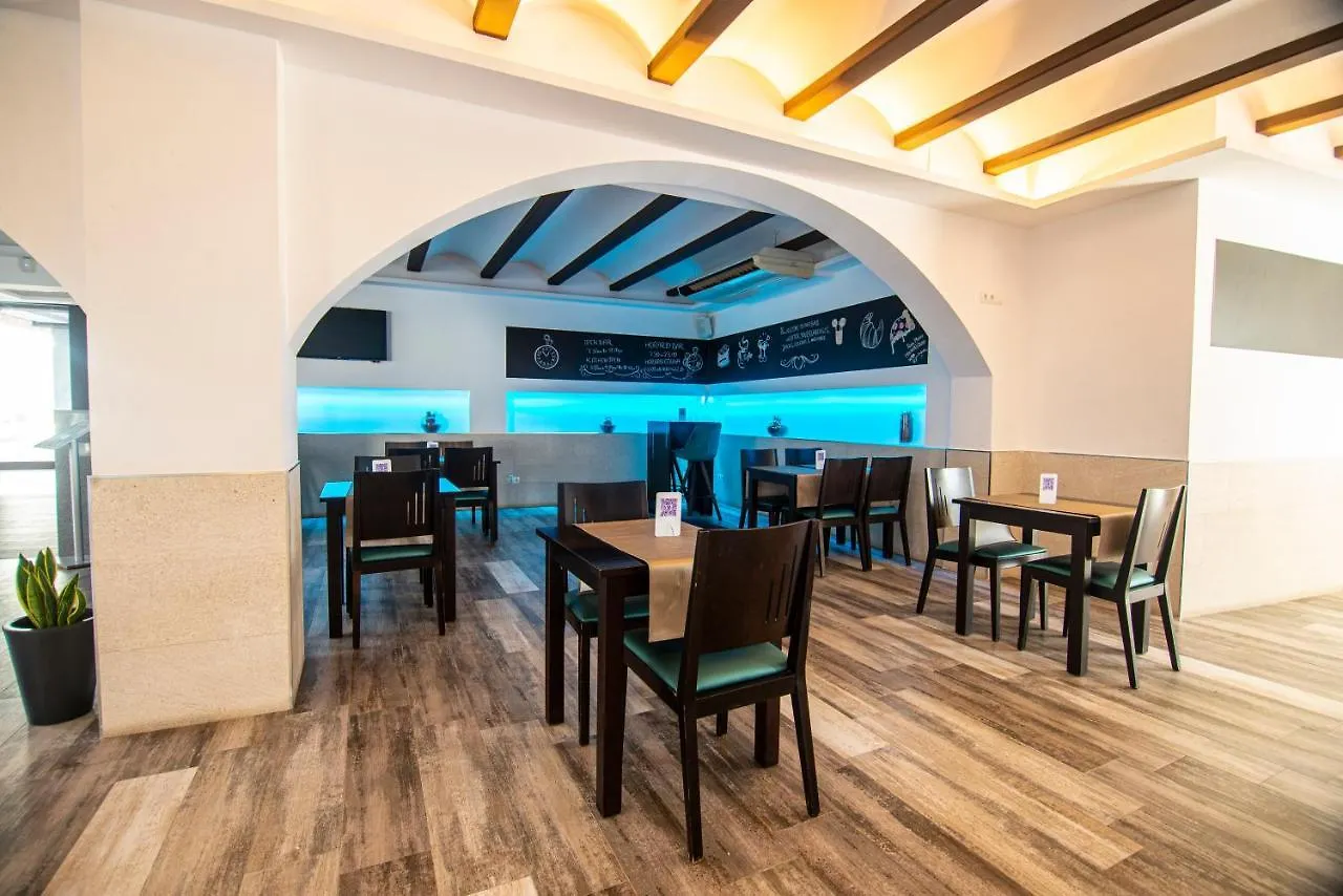 Hotel Tarba San Antonio  2*, San Antonio (Ibiza)